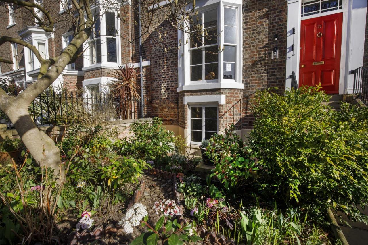 The Garden Square - Unique Luxury Apartment In Historic Garden Square - Ideal For 2 People York Bagian luar foto