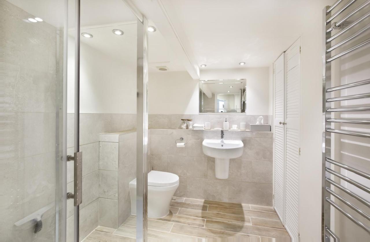 The Garden Square - Unique Luxury Apartment In Historic Garden Square - Ideal For 2 People York Bagian luar foto